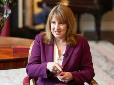 Rachel Reeves Announces Universal Credit Bonus Payments for Families