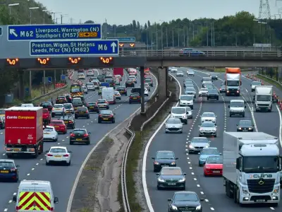UK Drivers Face Fines for Middle-Lane Hogging, Many Unaware of Rule