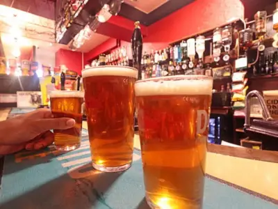 Urgent Calls for VAT Cut in English Pubs as One in Six Face Closure
