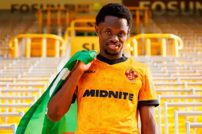 Wolves Sign Comoros Winger in Major Transfer Boost