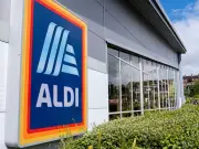 Aldi trials early weekend closing time in blow to shoppers
