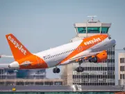 EasyJet Shares Surge After Castlelake's £5.5bn Takeover Agreement