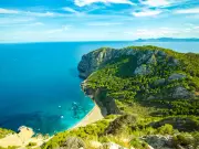 Jet2, Ryanair, TUI Offer Ultra-Short Flights from Birmingham to Majorca Beaches