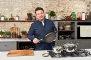 Tefal Frying Pans Discounted in Amazon Deal for Birmingham Shoppers