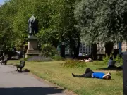 UK faces shortage of heatwave essential as 31C blast approaches