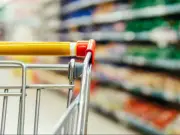 UK Supermarkets to Pay Customers for Returning Plastic Bottles in New Scheme
