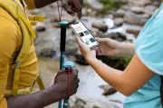 Unlimited Data Travel Tool Keeps Teenagers Happy on Long Journeys