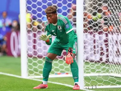 Aston Villa set to sign Zion Suzuki as Martinez replacement
