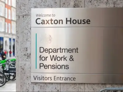 Automatic £100 rise for state pensioners born before 1946 confirmed