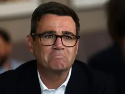 Burnham confirms £250 energy bill discounts for homes near pylons