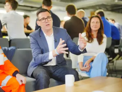 Burnham to push ahead with under-16 social media ban