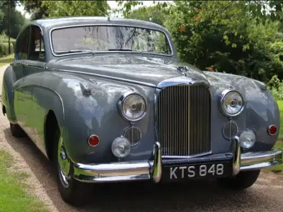Classic car owners could be forced off roads under new Labour emissions plans