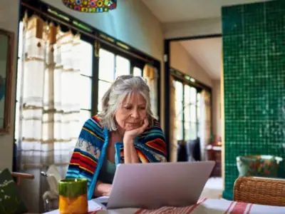 HMRC Letters: 800,000 Self-Employed at Risk of State Pension Gaps