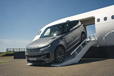 JLR Profits Plunge to £66m in Q3 as Costs Rise