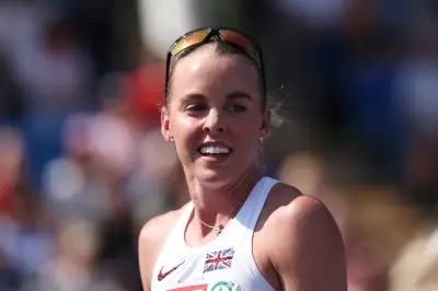 Keely Hodgkinson cruises through 800m heats at Birmingham 2026