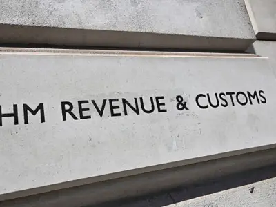 Lowe Pledges to Raise Higher Rate Tax Threshold to £100k