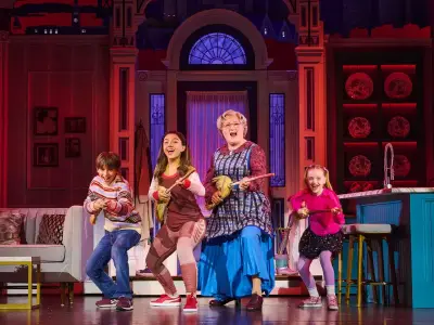 Mrs Doubtfire Musical at Birmingham Hippodrome Would Make Robin Williams Proud