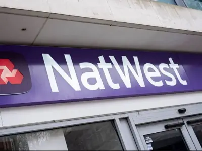 NatWest warns students as money strains university friendships