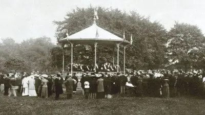 Nostalgic Photos of Macclesfield from the Archives