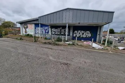 Padel Courts Planned for Former Lidl Site in Sandwell