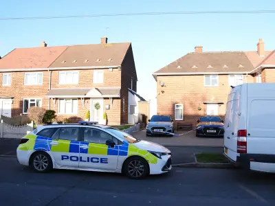 Teen drug dealer told stabbed dad 'serves you right' for insult to mum, jury hears