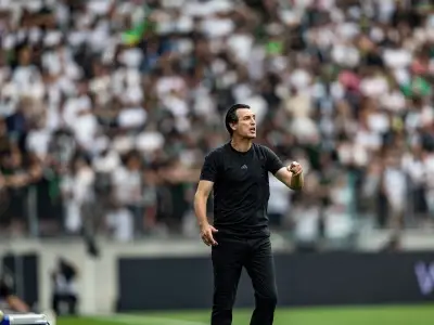 Unai Emery faces Ollie Watkins decision after Abraham injury