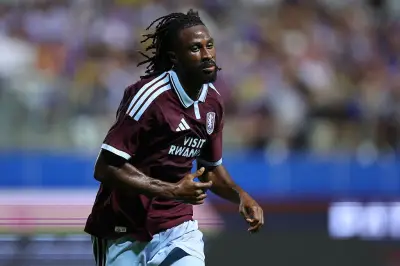 Villa Striker Guessand Returns to Crystal Palace on Loan