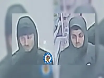Walsall Machete Robbery Foiled: Police Hunt Two Suspects