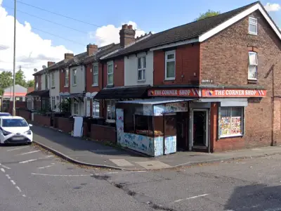 West Midlands shop owner avoids jail after selling cigarettes to teen