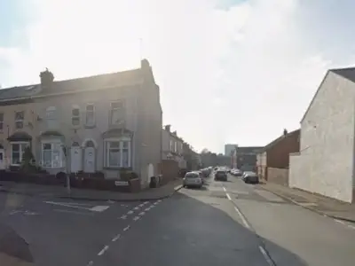 Woman, 28, arrested after hammer attack on car in Birmingham