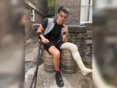 Yungblud shows bandaged leg and crutches ahead of Portugal, Belgium gigs