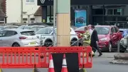 Andy Burnham visits Stourbridge after fire forces evacuations