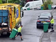 Binman warns £400 fines for hiding waste in recycling