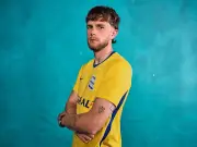Birmingham City sign Max Bird from Bristol City in sixth summer deal