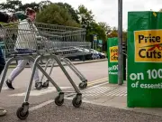 Brewers urge delay to supermarket drink recycling scheme