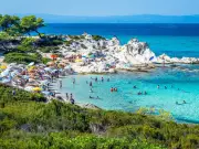 Greece wildfires: Salamina blaze threatens British tourist village, evacuations ordered