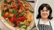Panzanella Recipe: Classic Italian Bread Salad with Tomatoes and Roasted Pepper