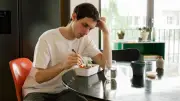 Why You Feel Less Hungry in Hot Weather and How to Manage It