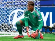 Zion Suzuki completes £30m Aston Villa move from Parma