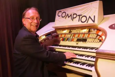 Free Andy Quin organ concert at St Peter's Cradley
