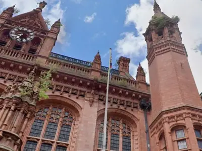 Man, 29, punched partner in face during hotel row over money
