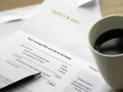 Martin Lewis urges households to fix energy bills before October price cap rise