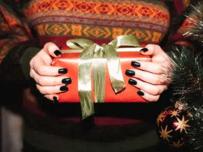 Martin Lewis Warns Against Buying Gift Cards as Christmas Presents