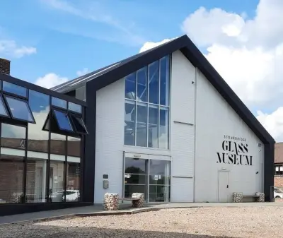 Natural History Museum partners with Stourbridge Glass Museum on eco trail