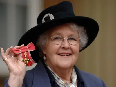 Solihull-born Coronation Street actress Stephanie Cole dies aged 84
