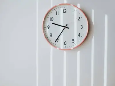 UK clocks go back earlier in 2026: key date and petition update