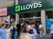 Lloyds Bank issues £685 house price warning to households