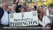Piddington votes for symbolic 'independence' in asylum protest