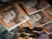 UK households face £2,400 income hit from Iran war, CEBR says