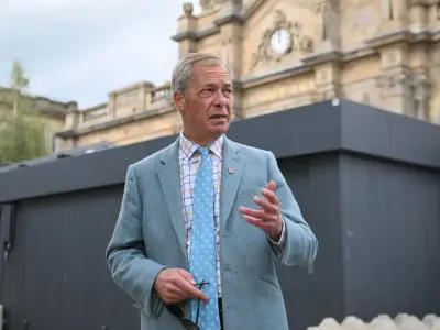Farage to unveil five-year asylum suspension plan for Reform UK